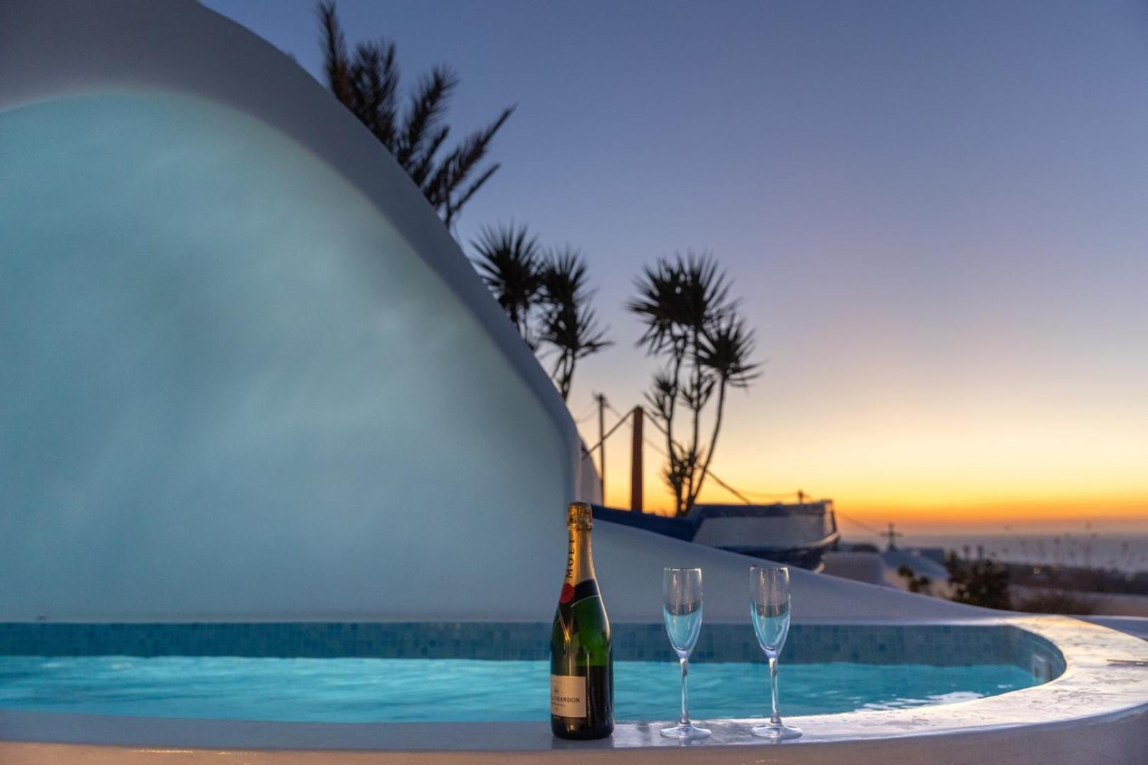Sun Angelos Oia - Luxury Cave Suites Екстериор снимка